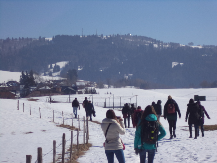 The path to the hotel and
            the 1.82m in the background